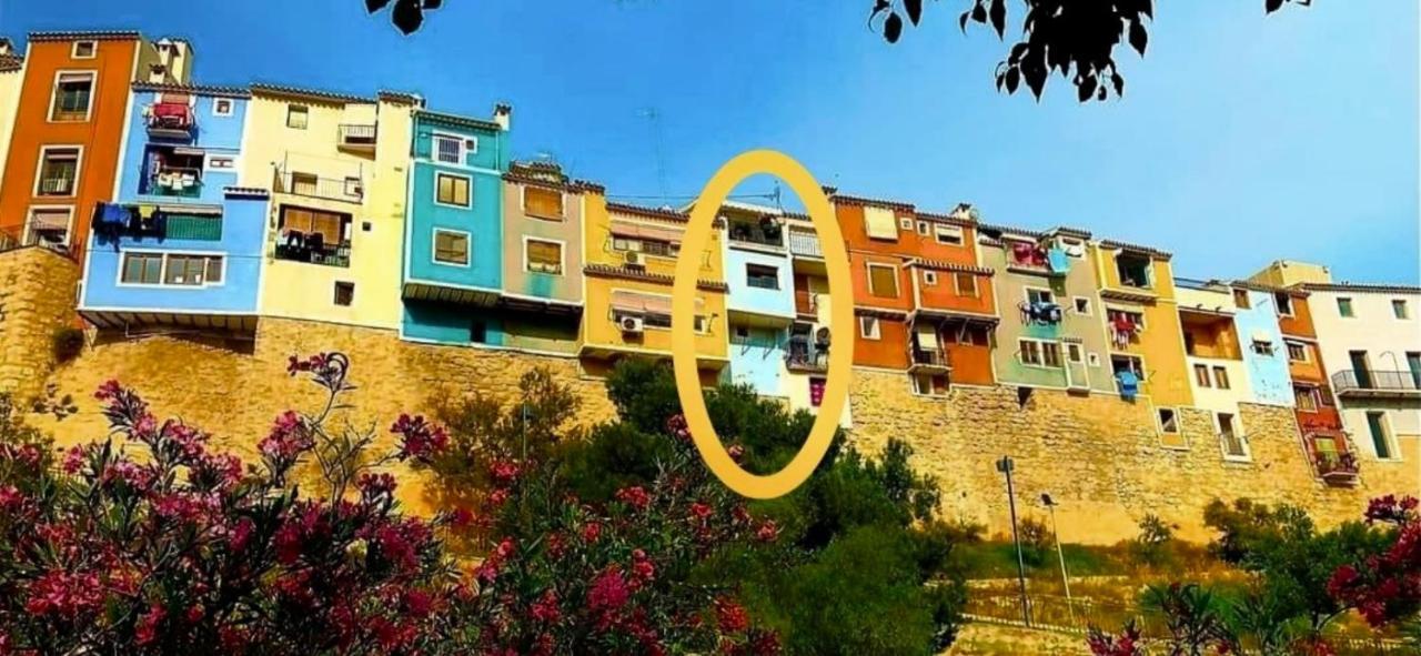 Preciosa Casa En Vilajoyosa Con Vistas Al Mar En Las Casas Colgantes Del Casco Antiguo Villajoyosa Exterior foto